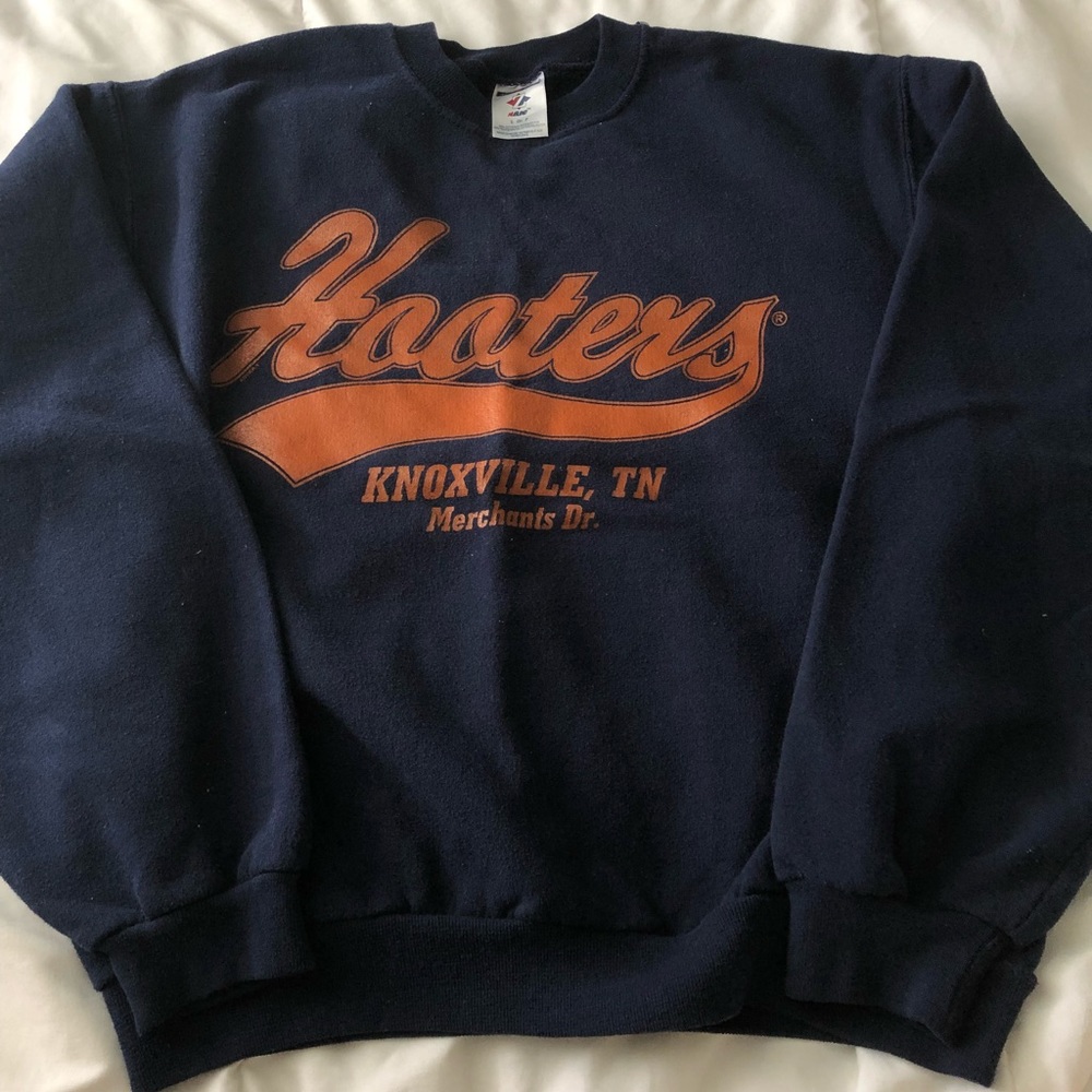 hooters sweatshirt